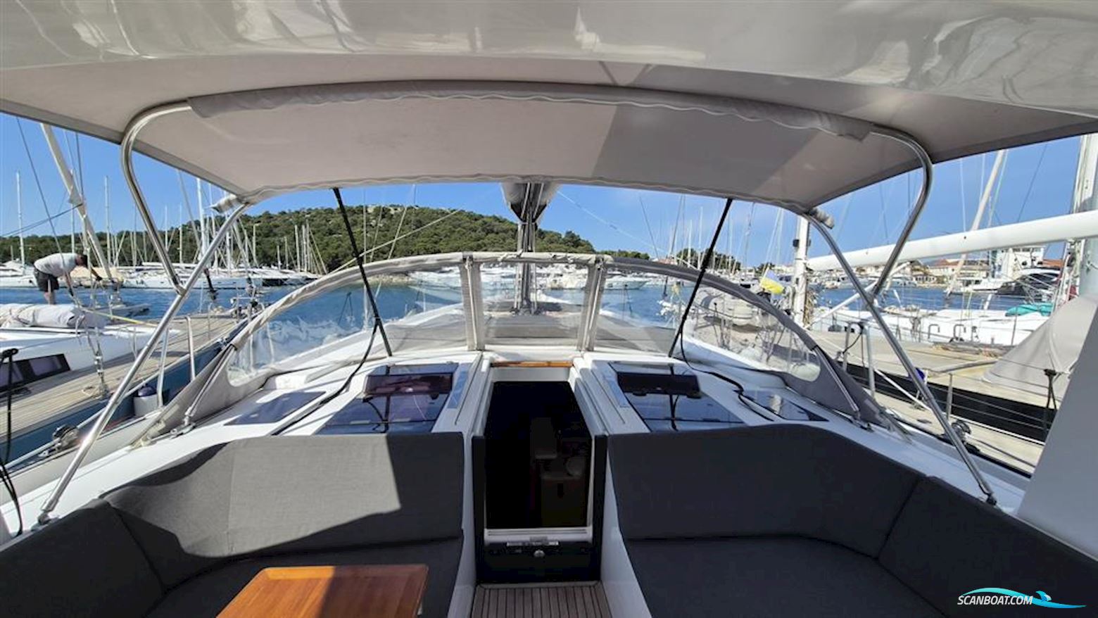 Hanse Yachts 588