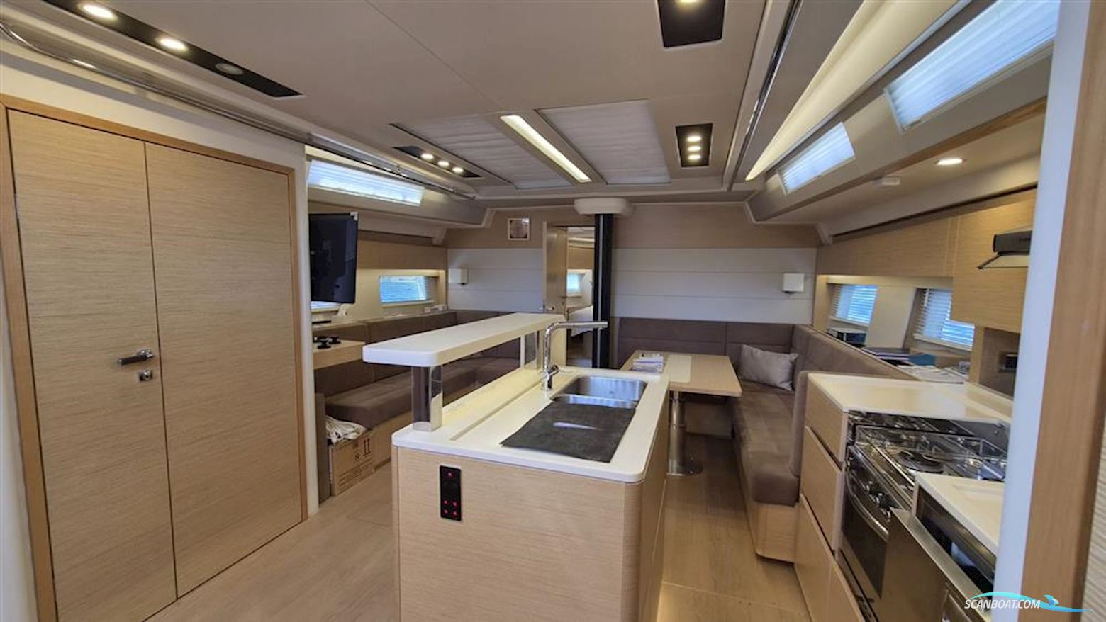 Hanse Yachts 588