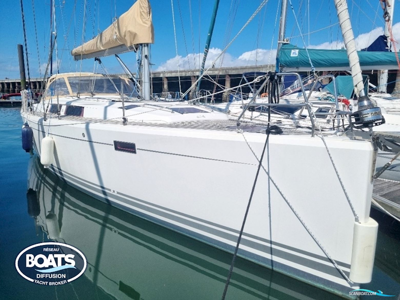 Hanse Yatchs Hanse 415 Sailingboat 2013, with Volvo engine, France