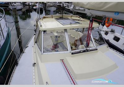 Hanseat 35 Sailingboat 1985, with Oa. Koewaterpomp en Dynamo Nieuw engine, The Netherlands