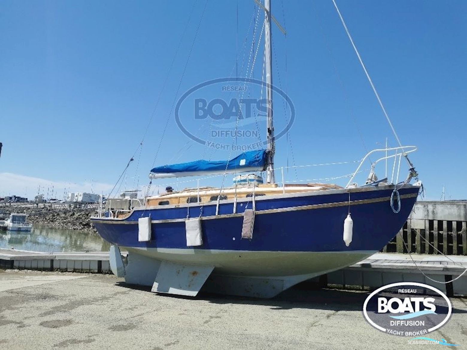 Hartwell OF Plymouth (GB) Hartwell OF Plymouth (GB) Golden Hind 31 Voilier Bois Sailingboat 1968, with Beta Marine engine, France