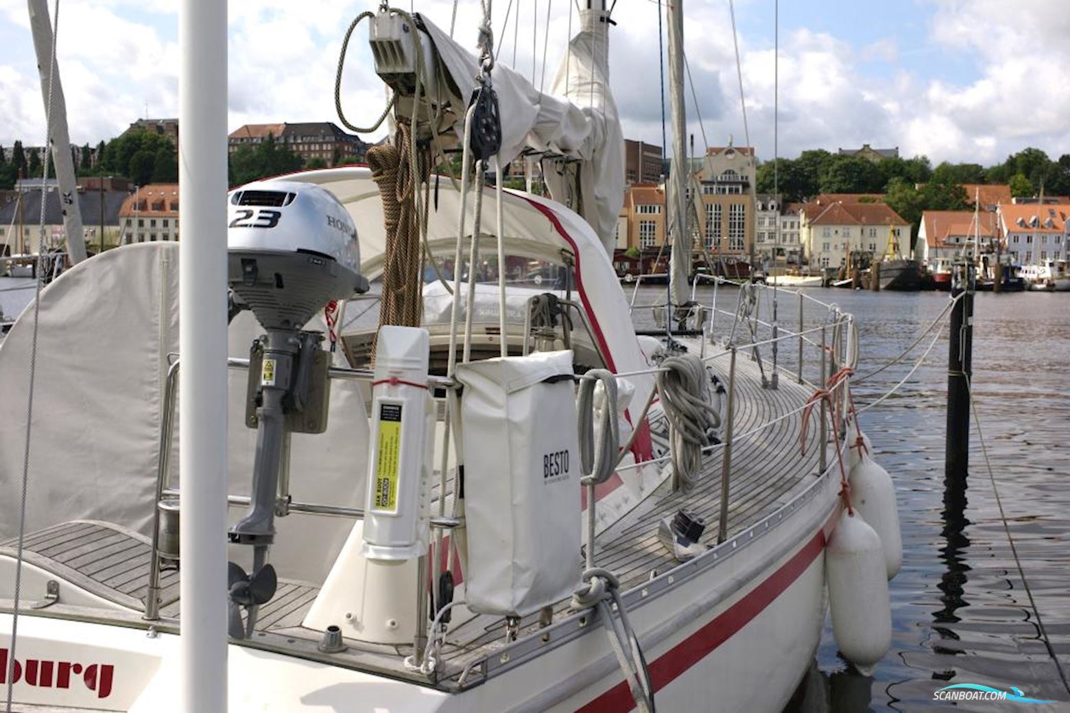Helmsman 43