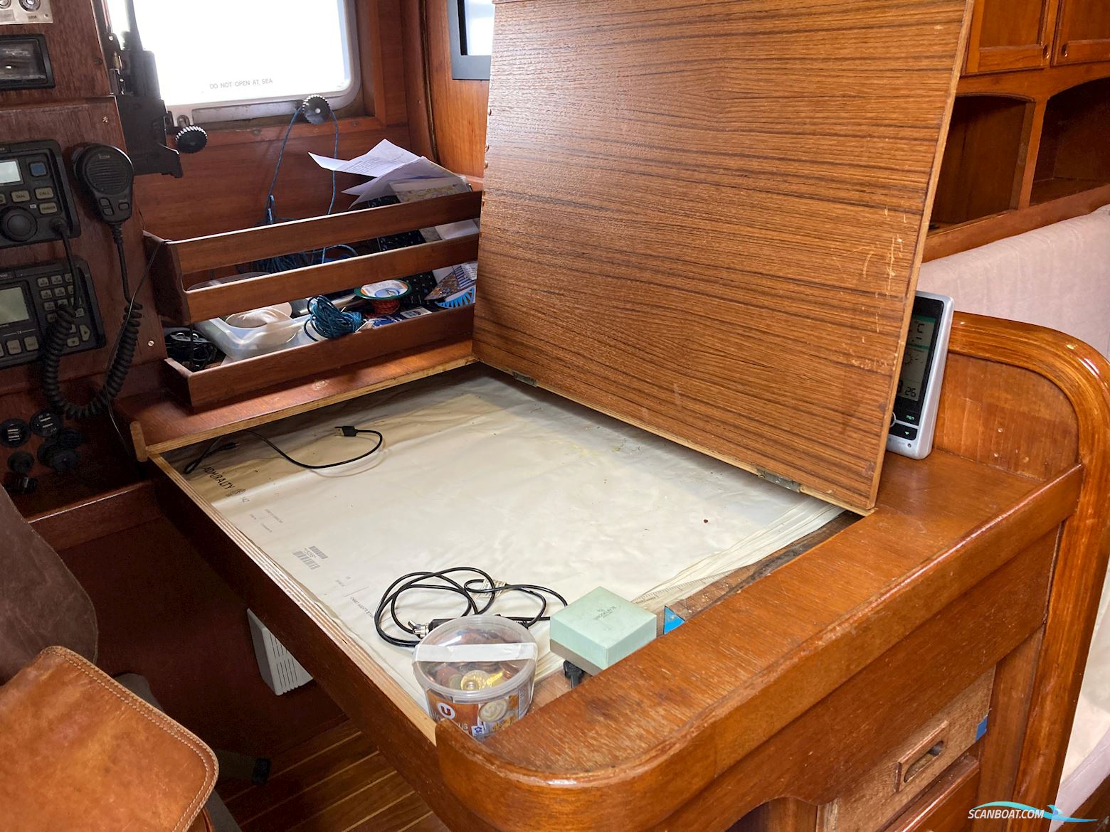 Helmsman Bosun Queen 55