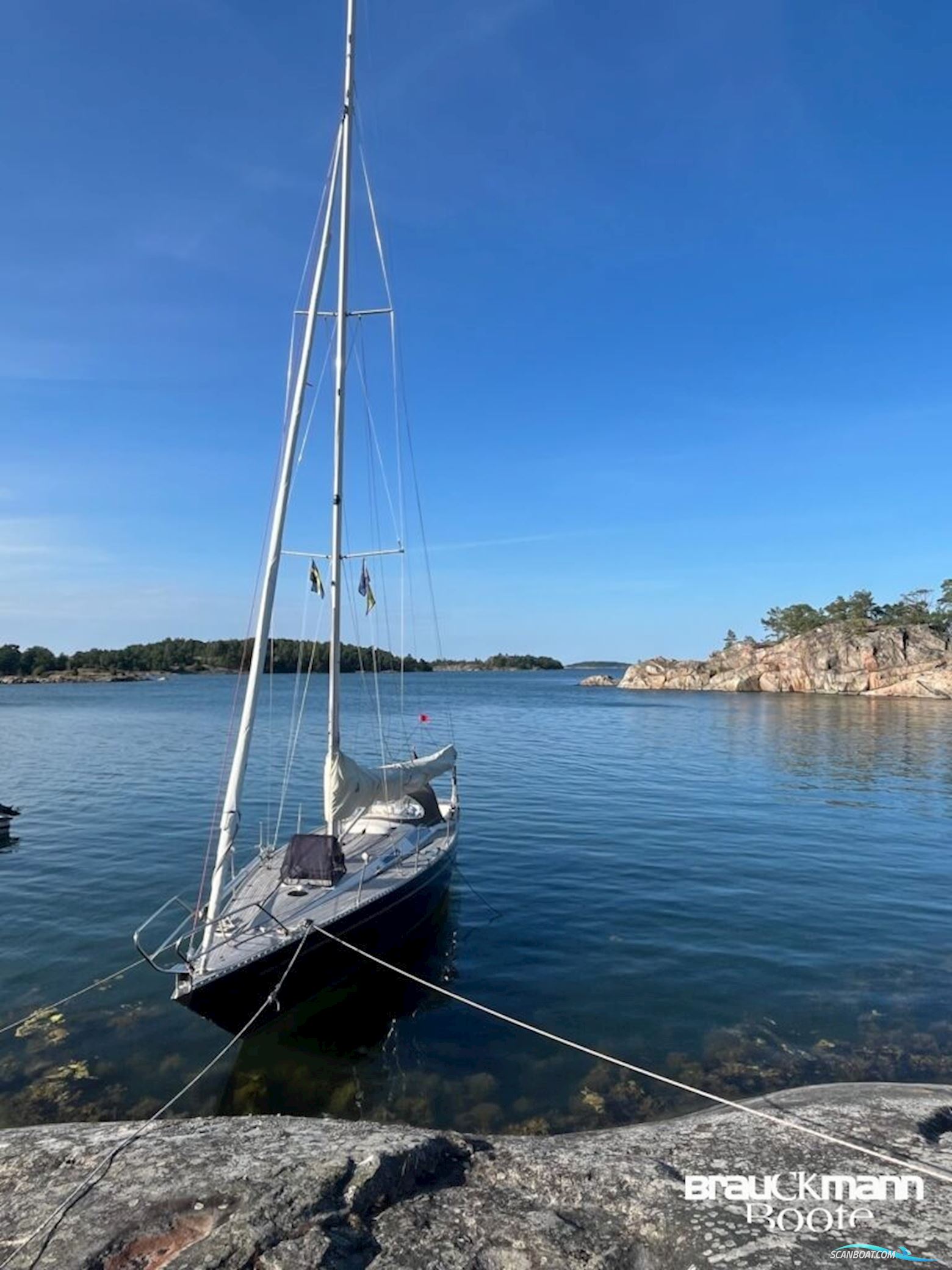 Helmsman Yachts 1200