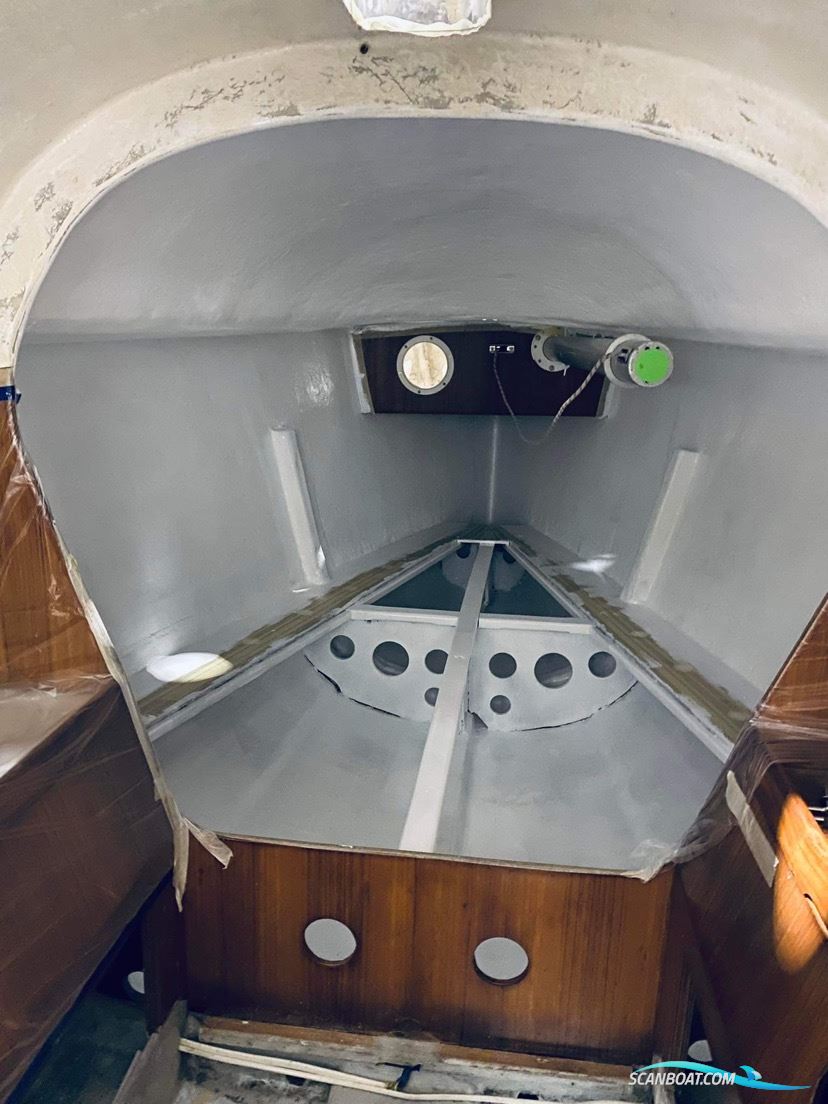 Helmsman751
