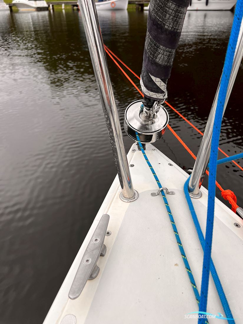Helmsman751