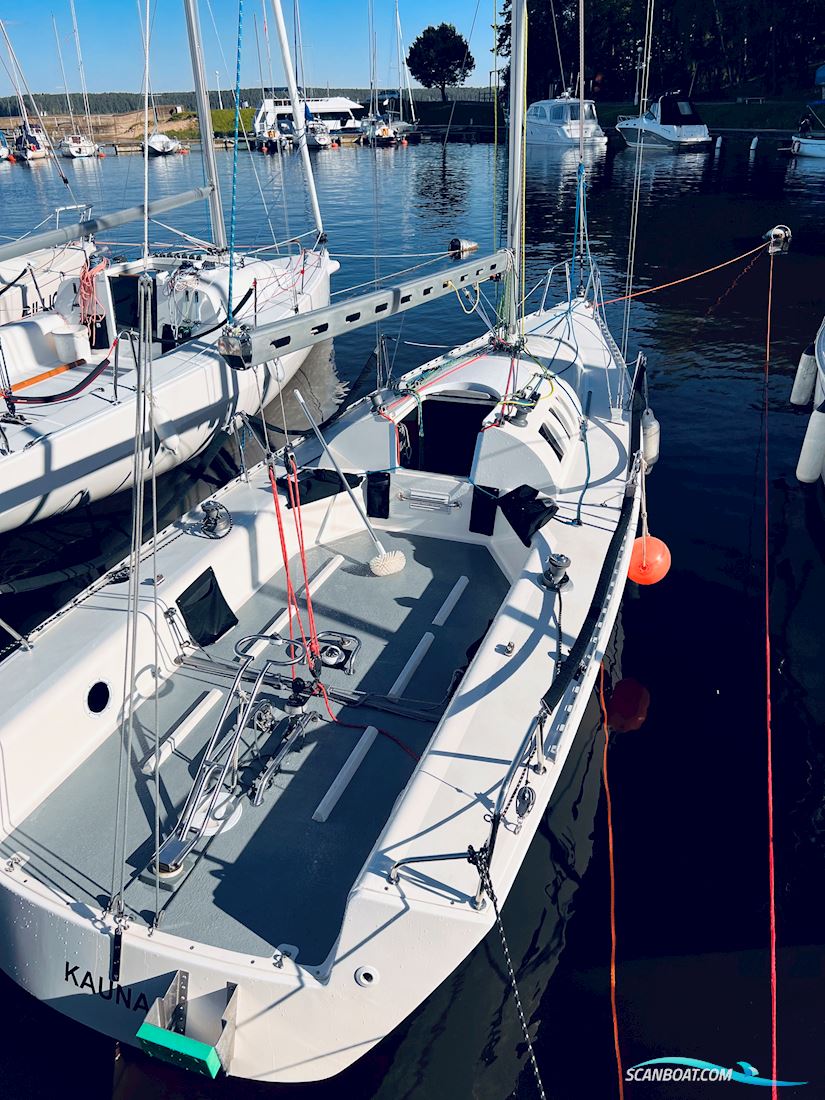 Helmsman751