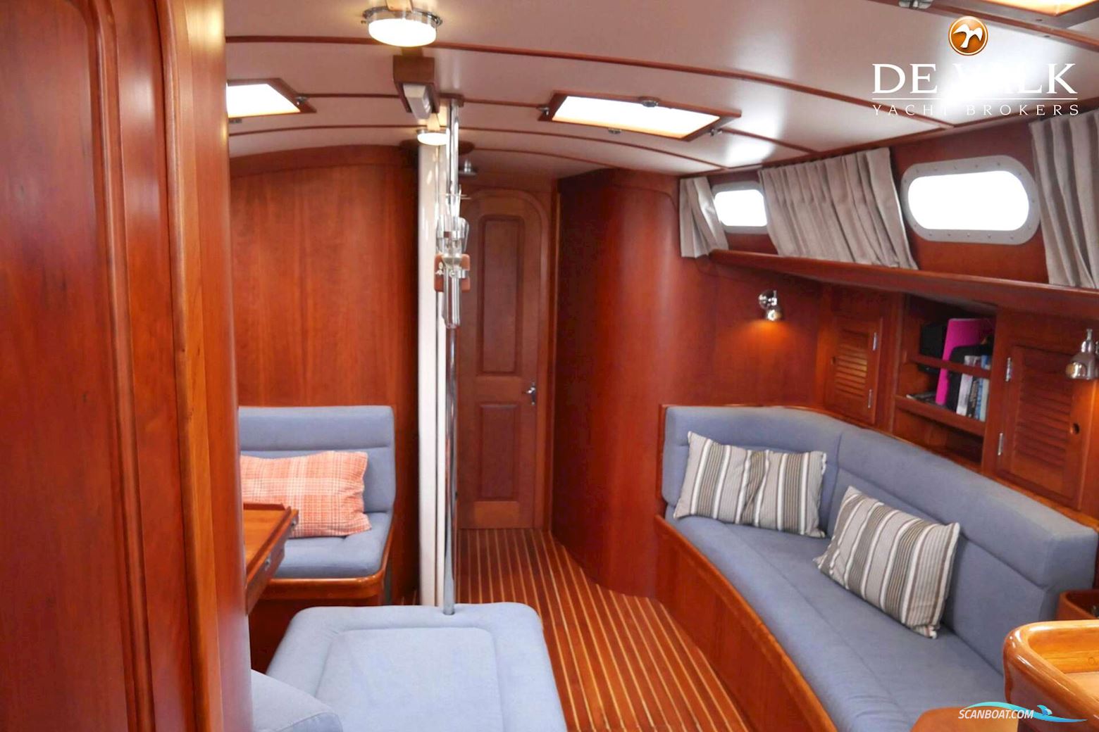 HINCKLEY Sou'wester 52