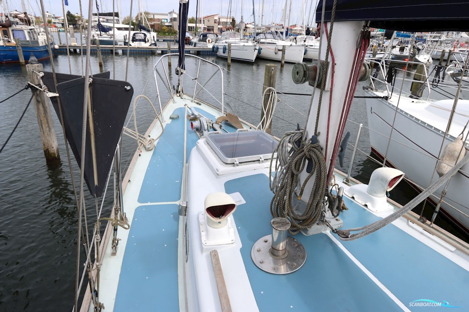 Holman and Pye  Rustler 31