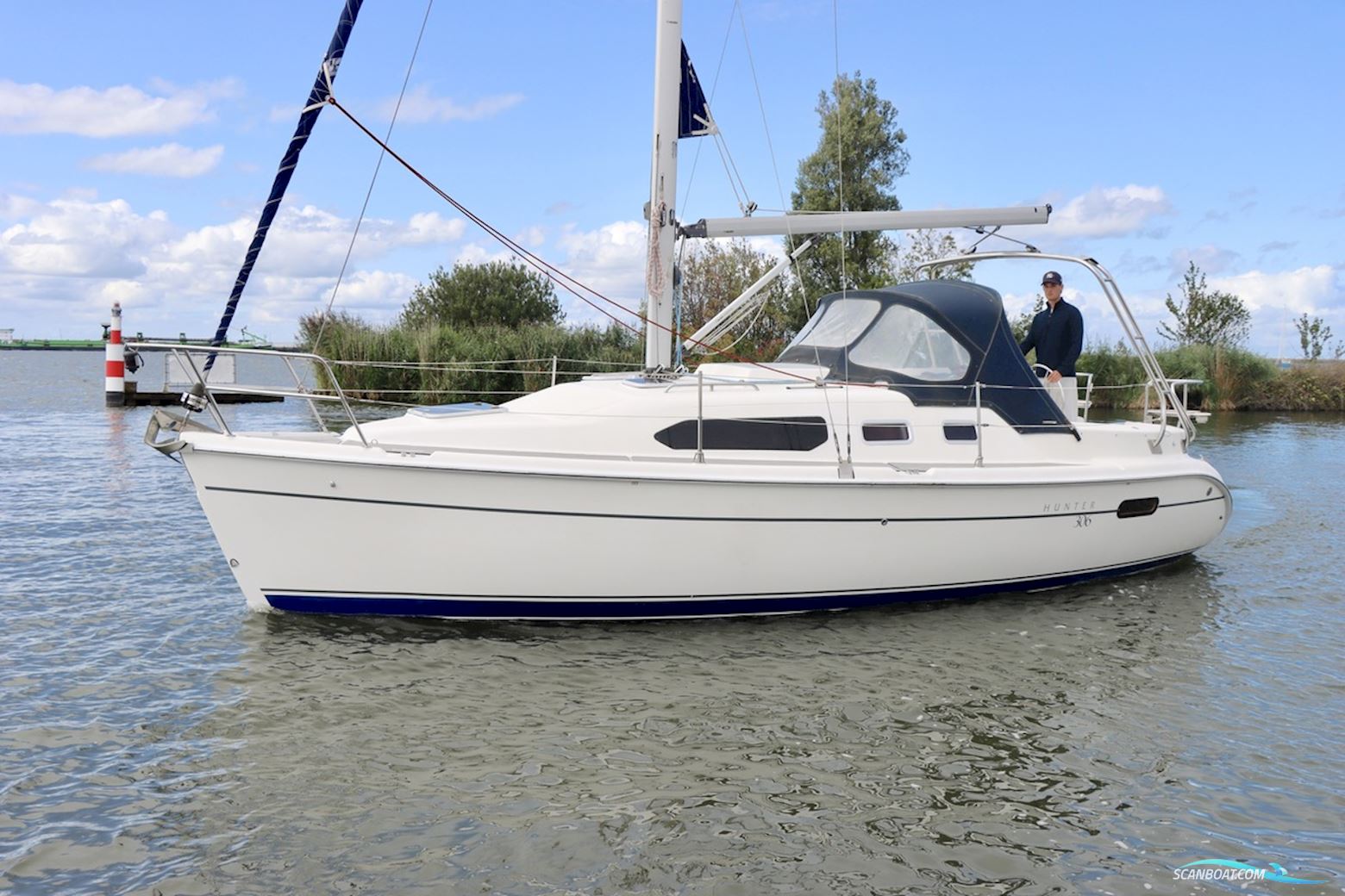 Hunter 306