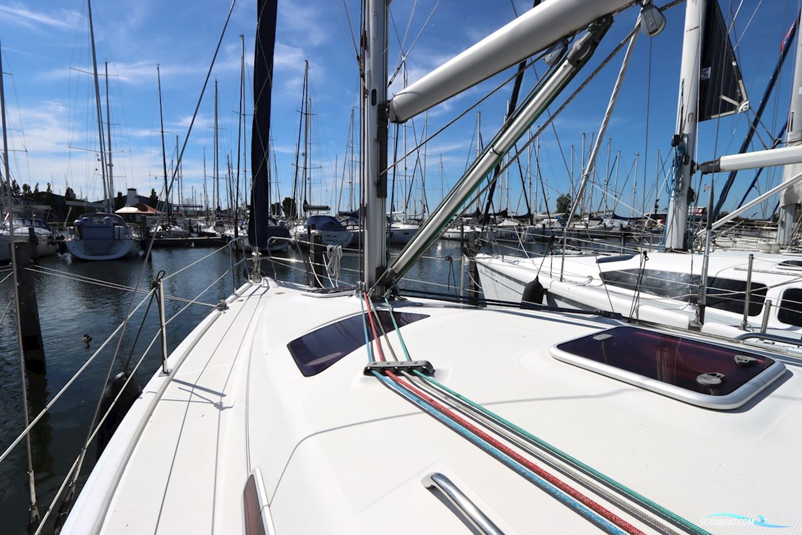Hunter 33