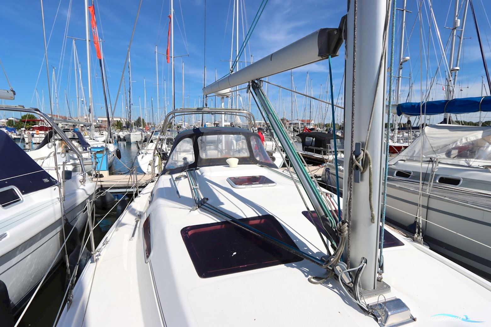 Hunter 33