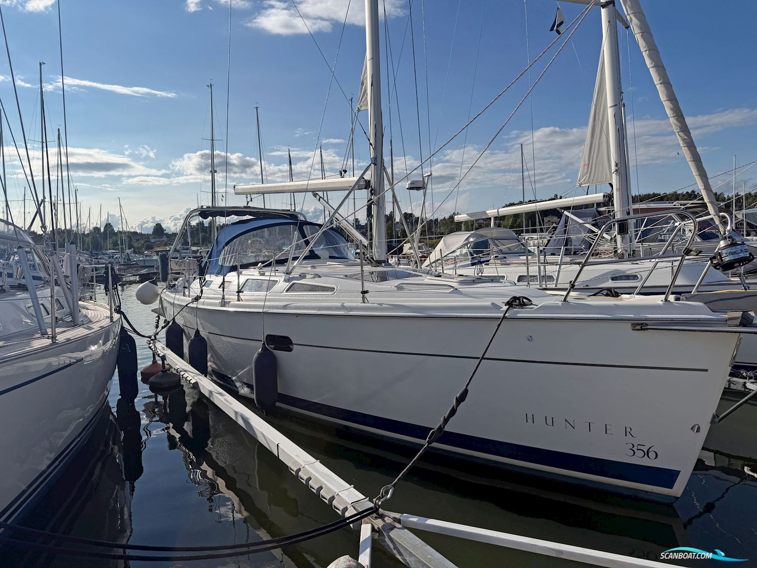 Hunter 356