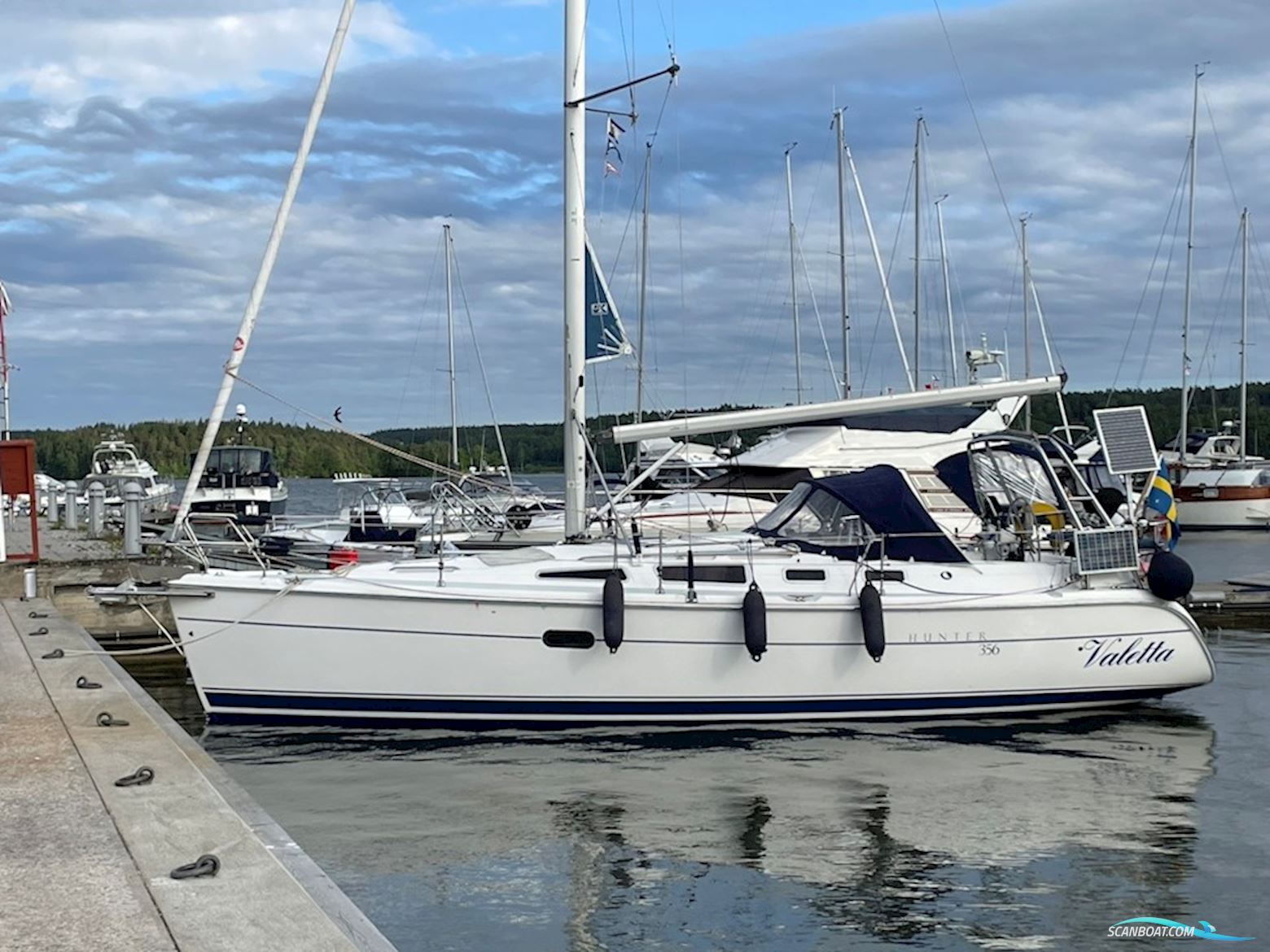 Hunter 356 Sailingboat 2003, with Yanmar 3GM30F engine, Sweden