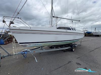 Hunter Legend 240 Sailingboat 1999, with Yamaha engine, United Kingdom