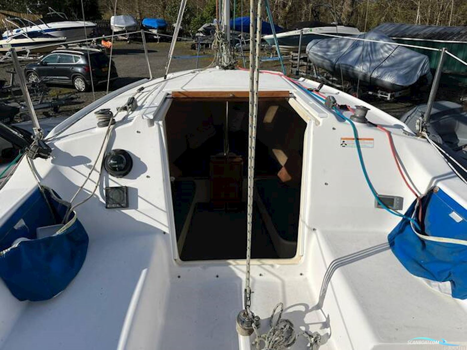 Hunter Legend 25 Trailer Sailer