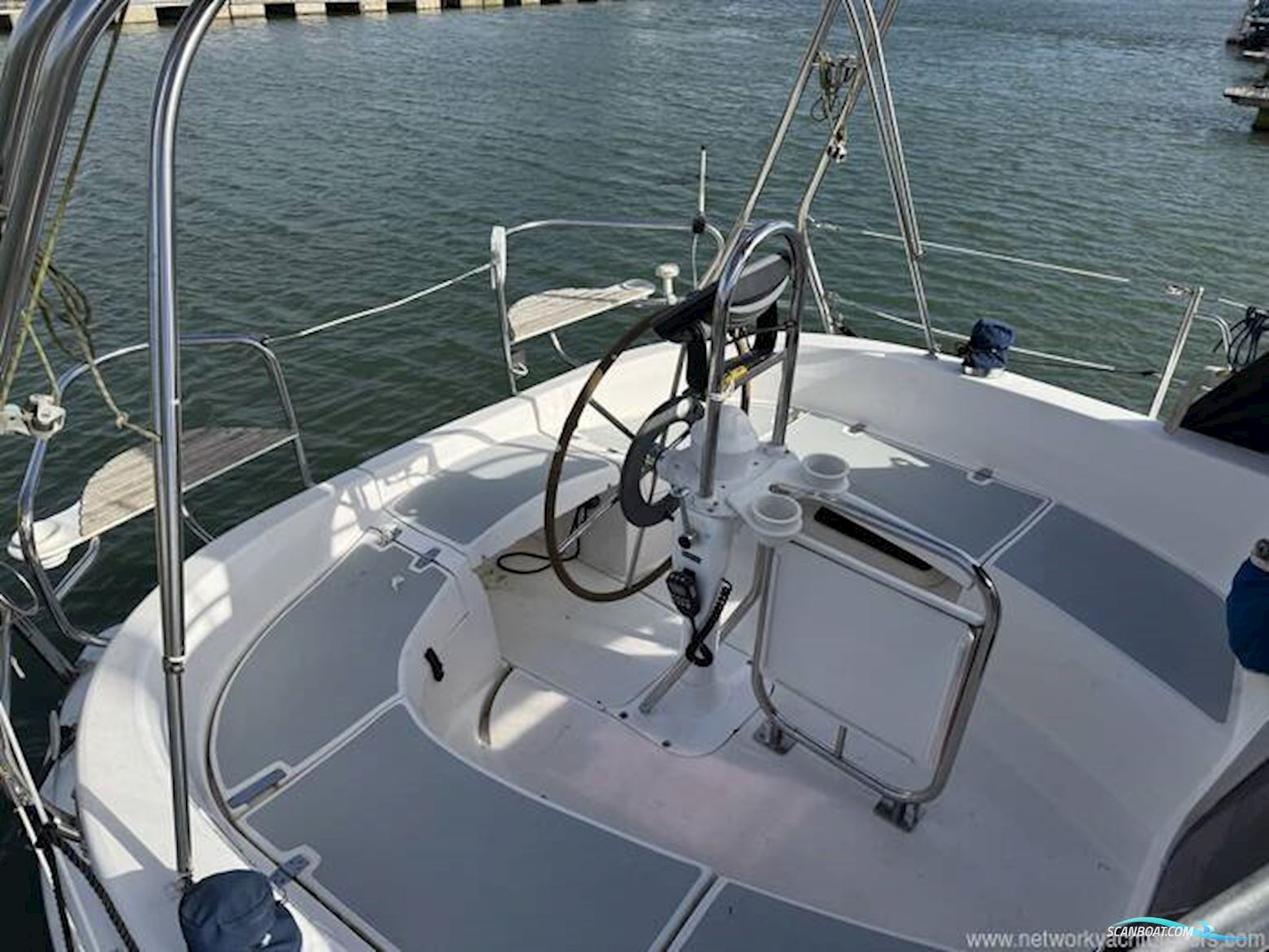 Hunter Legend 326