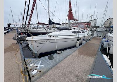 Hunter Legend 326 Sailingboat 2002, with Yanmar  2GM20F engine, United Kingdom