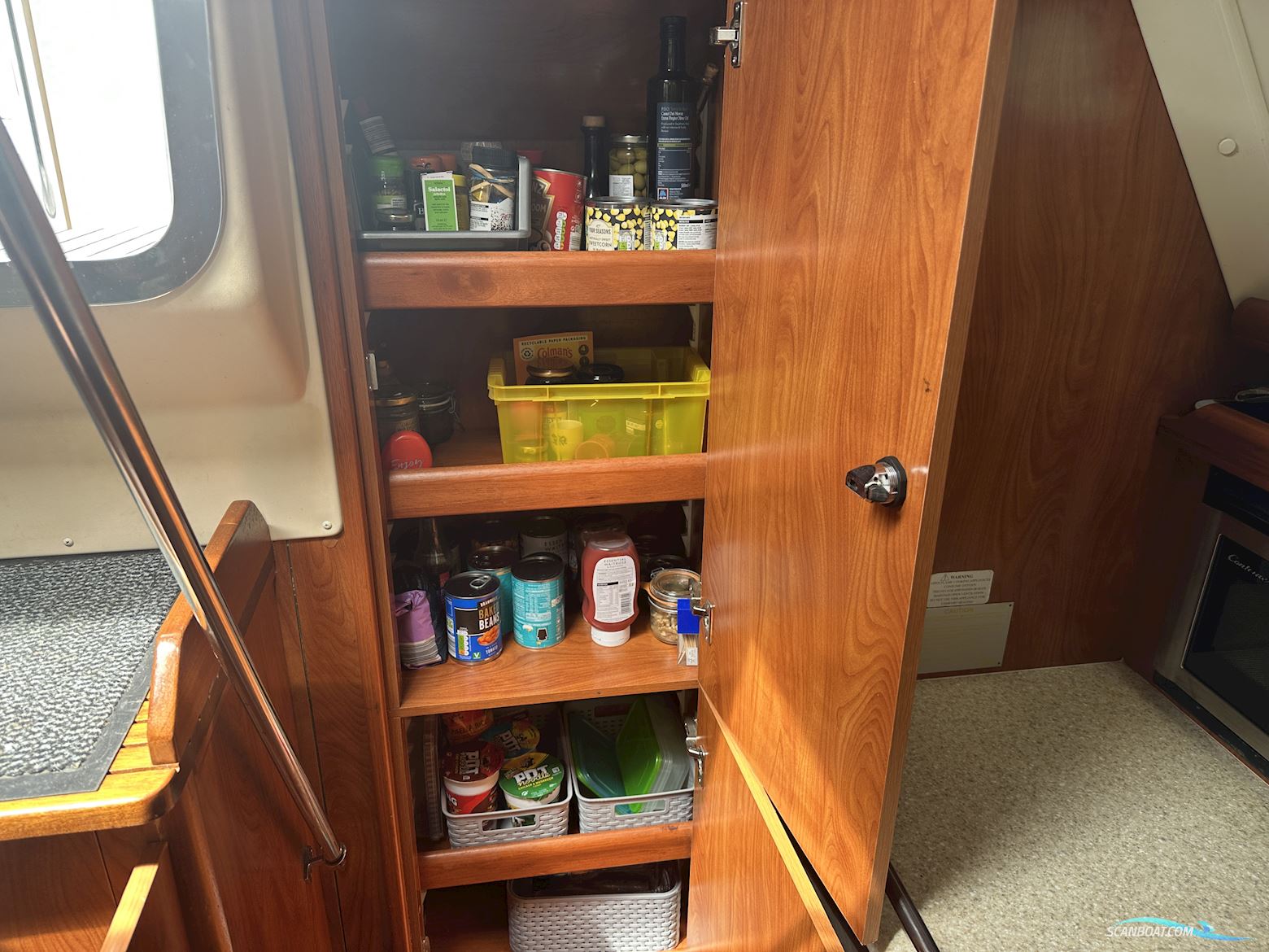Hunter Legend 41 Deck Saloon