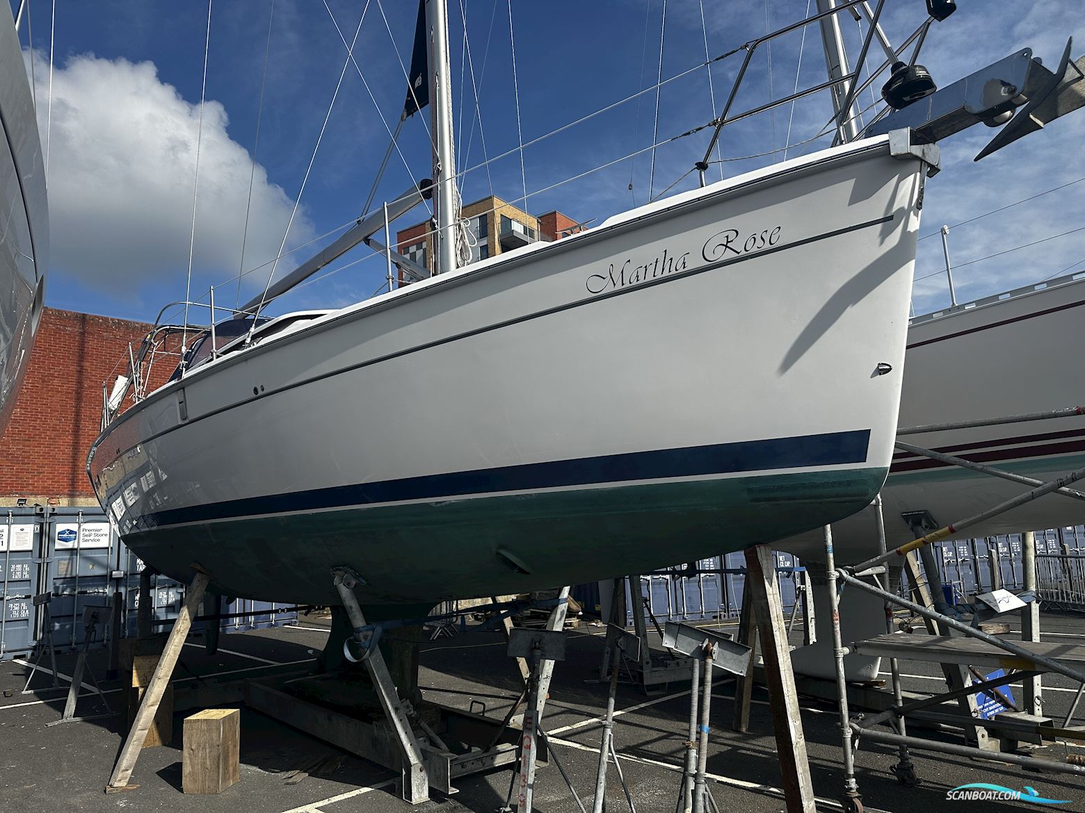 Hunter Legend 41 Deck Saloon
