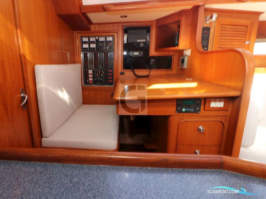 Hylas 54 RS