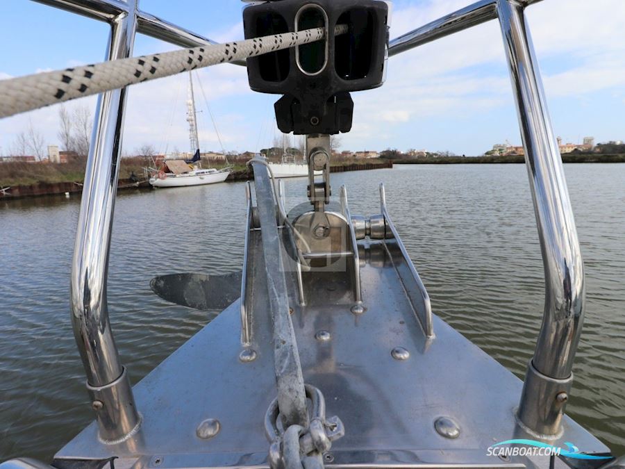 Hylas 54 RS