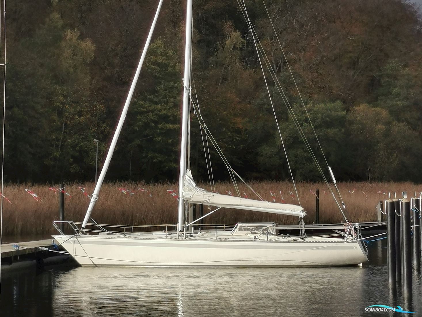 International 1006 / OL 33 Sailingboat 1984, with Volvo engine, Germany