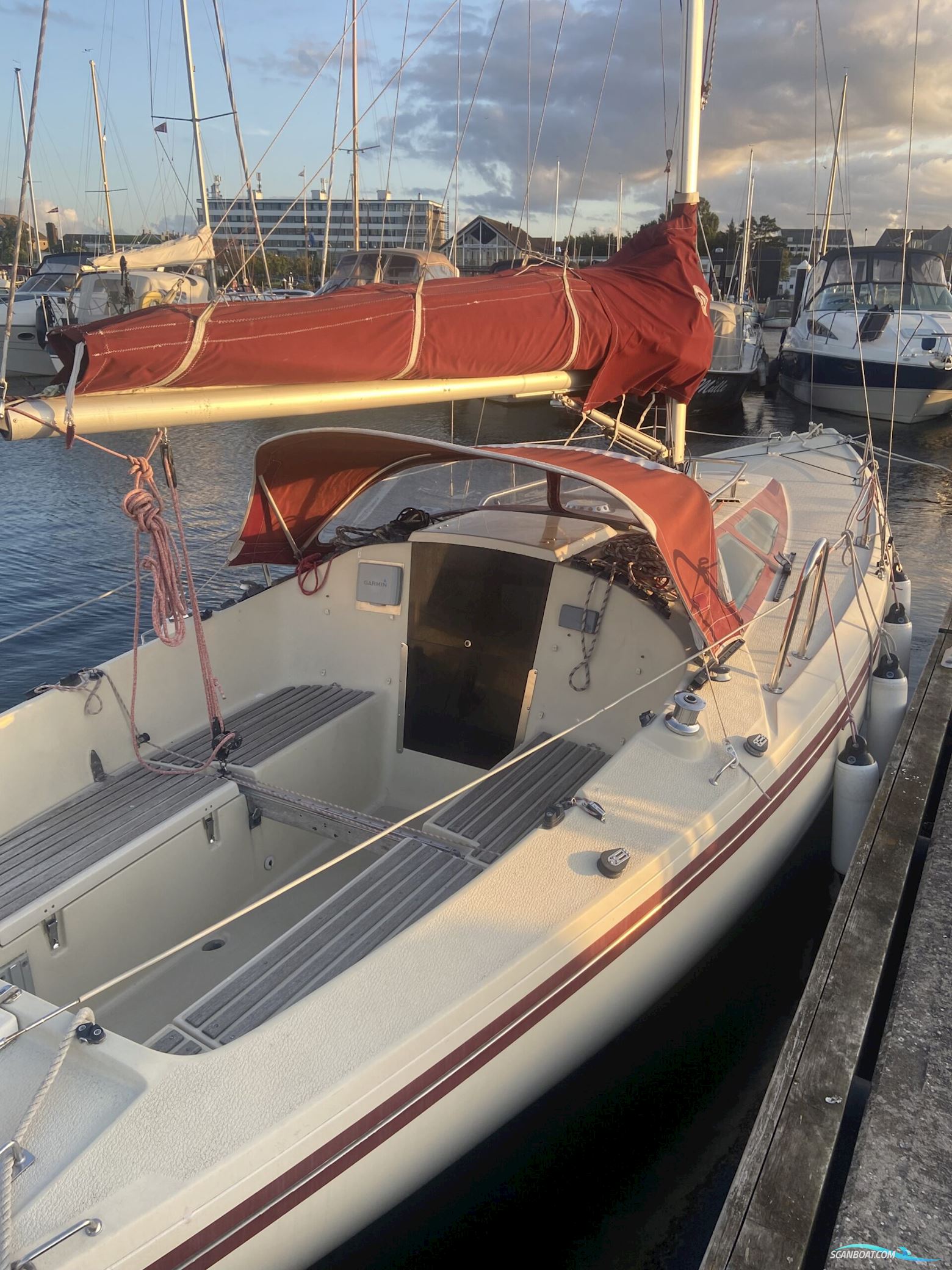 International 806, Solgt
