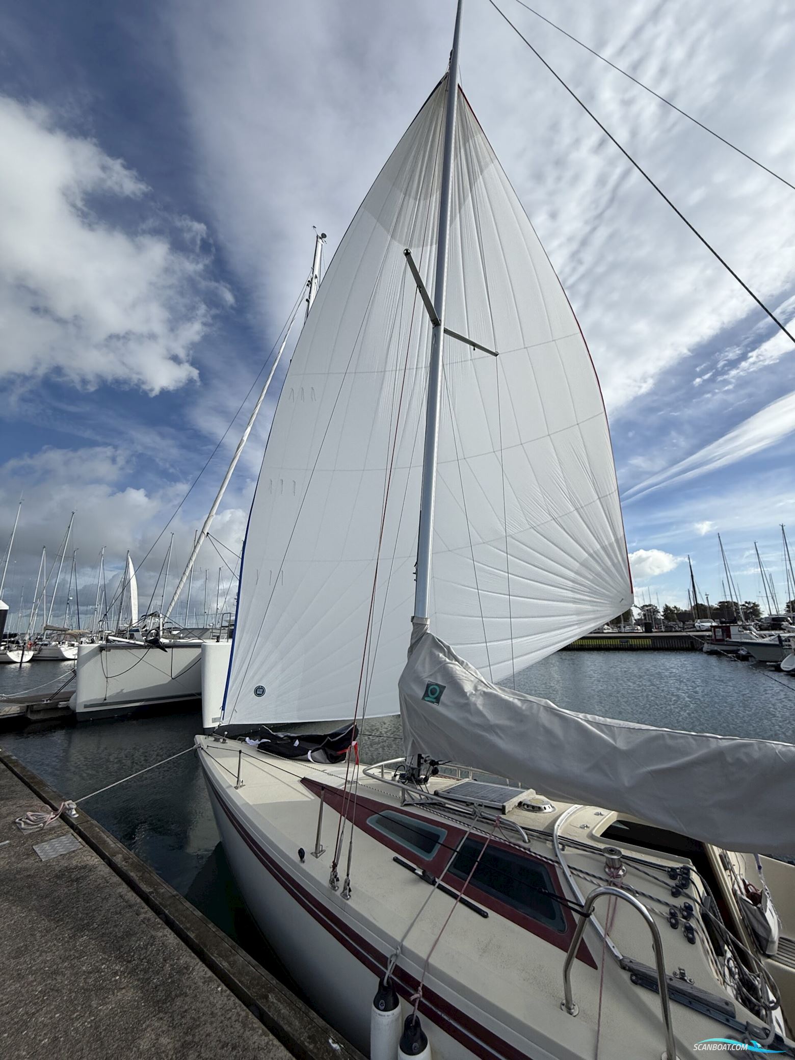 International 806, Solgt