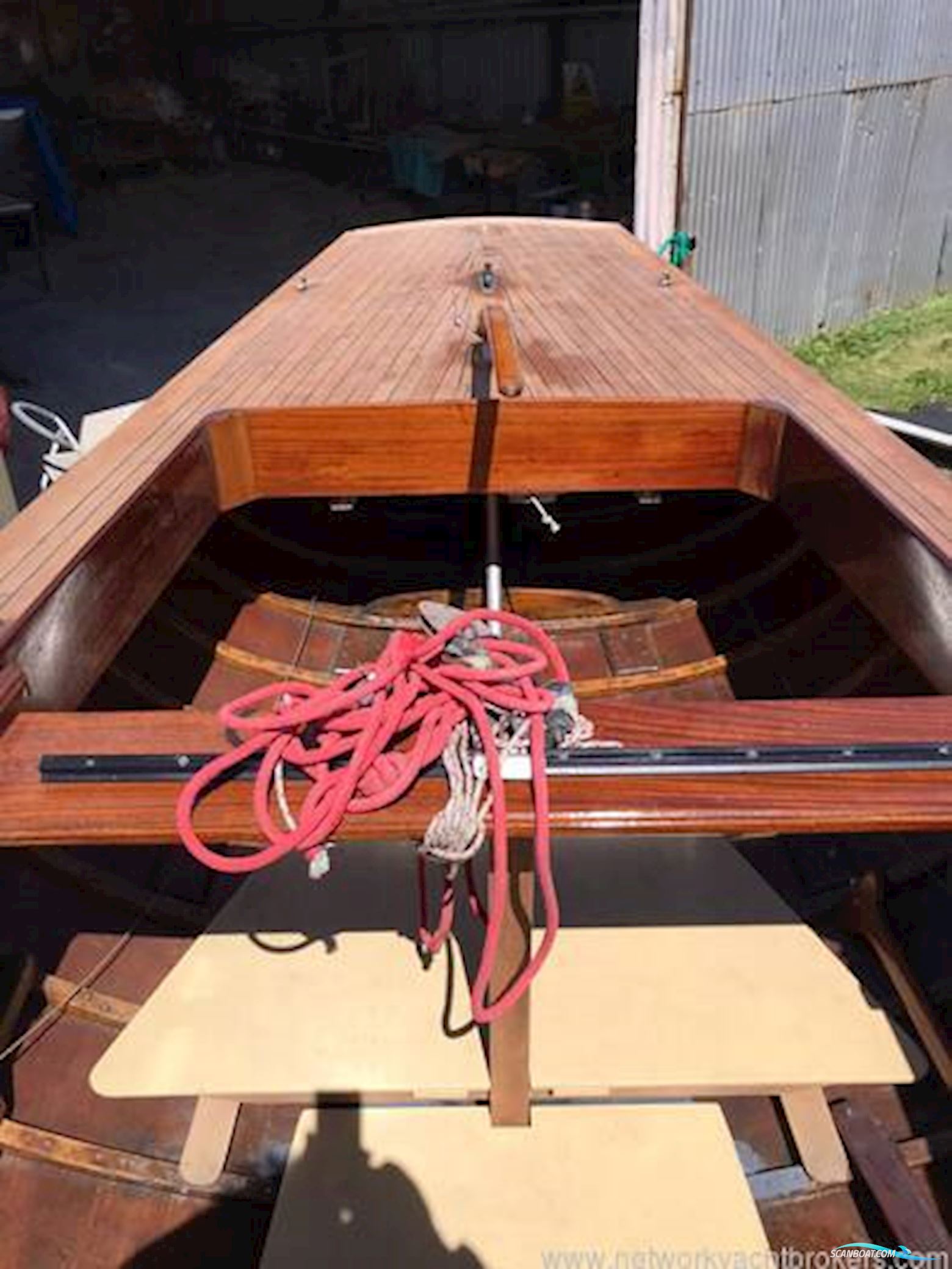 International Dragon 29