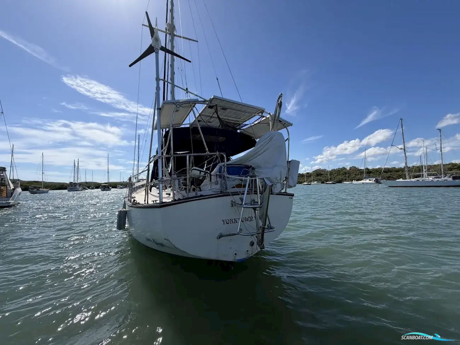 Island Packet 35