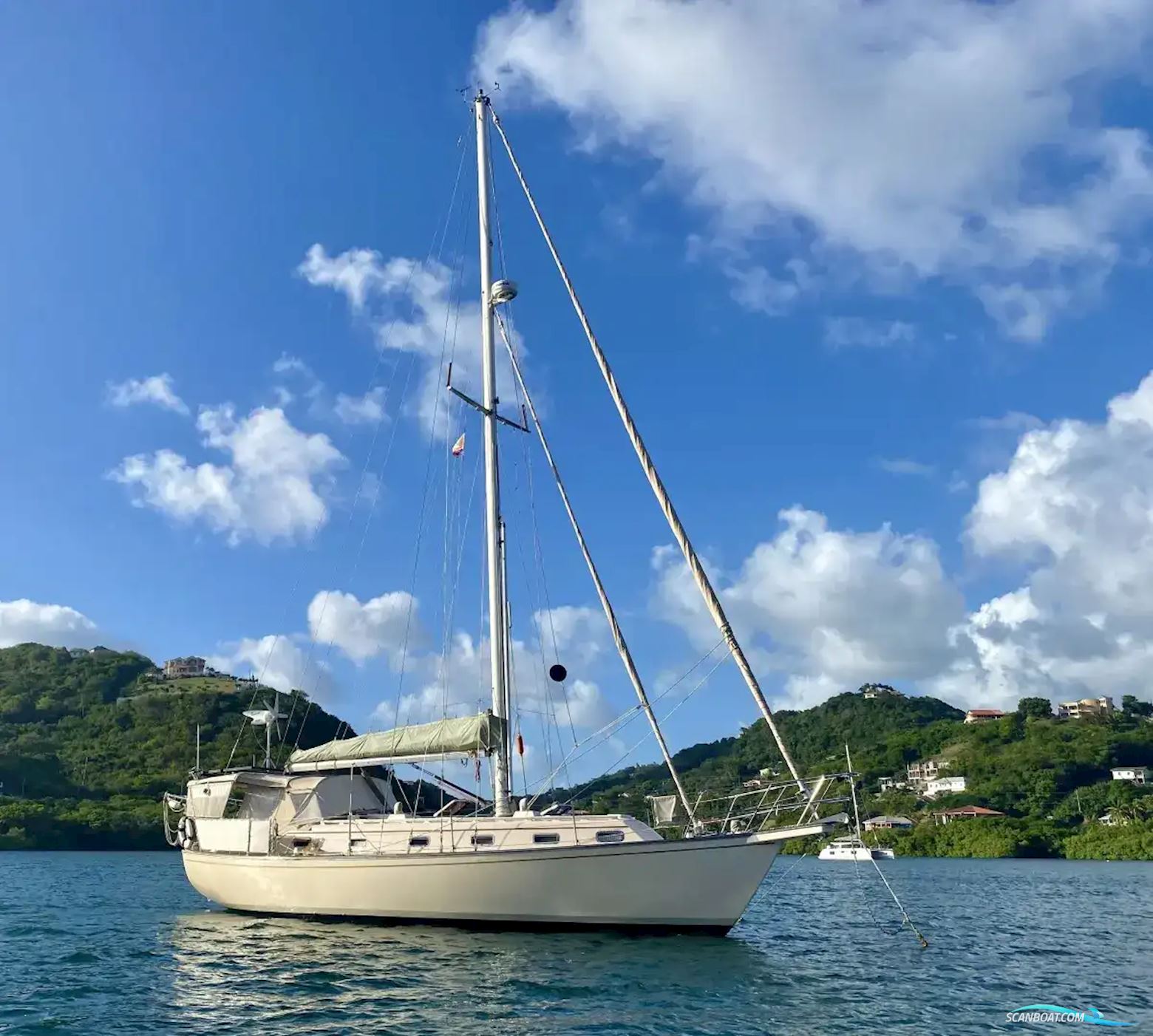 Island Packet 40