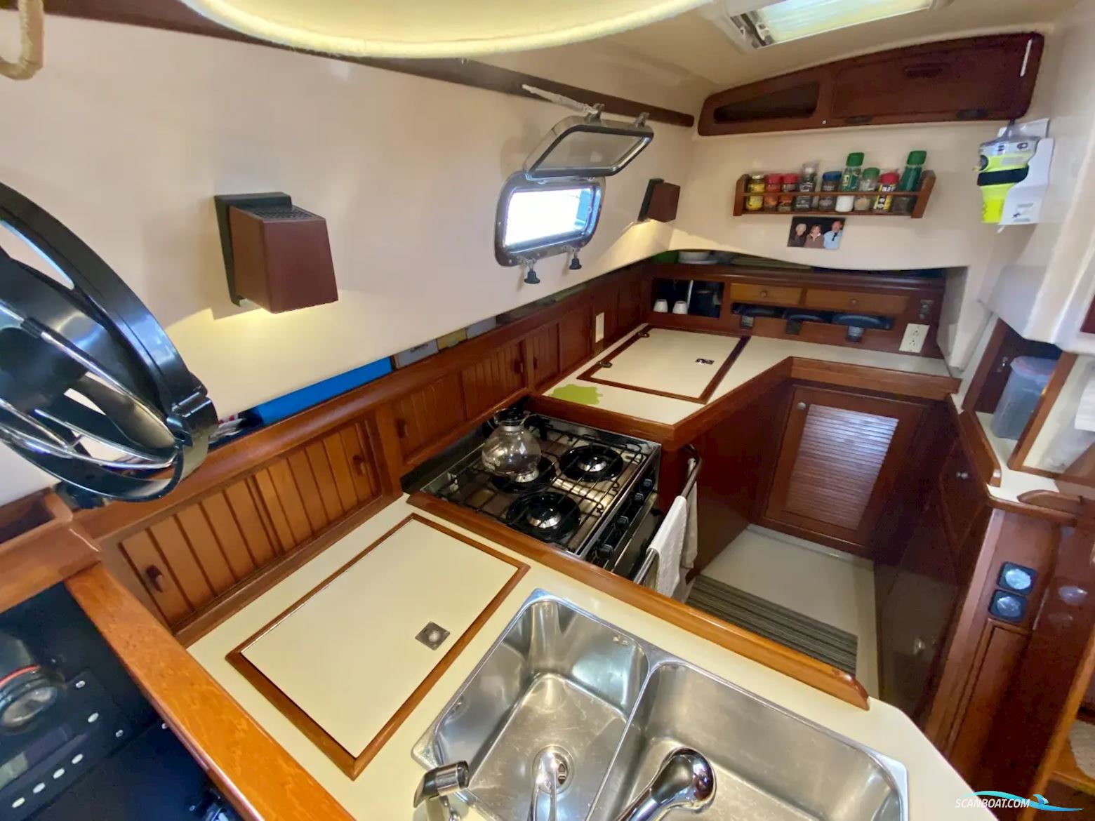 Island Packet 40