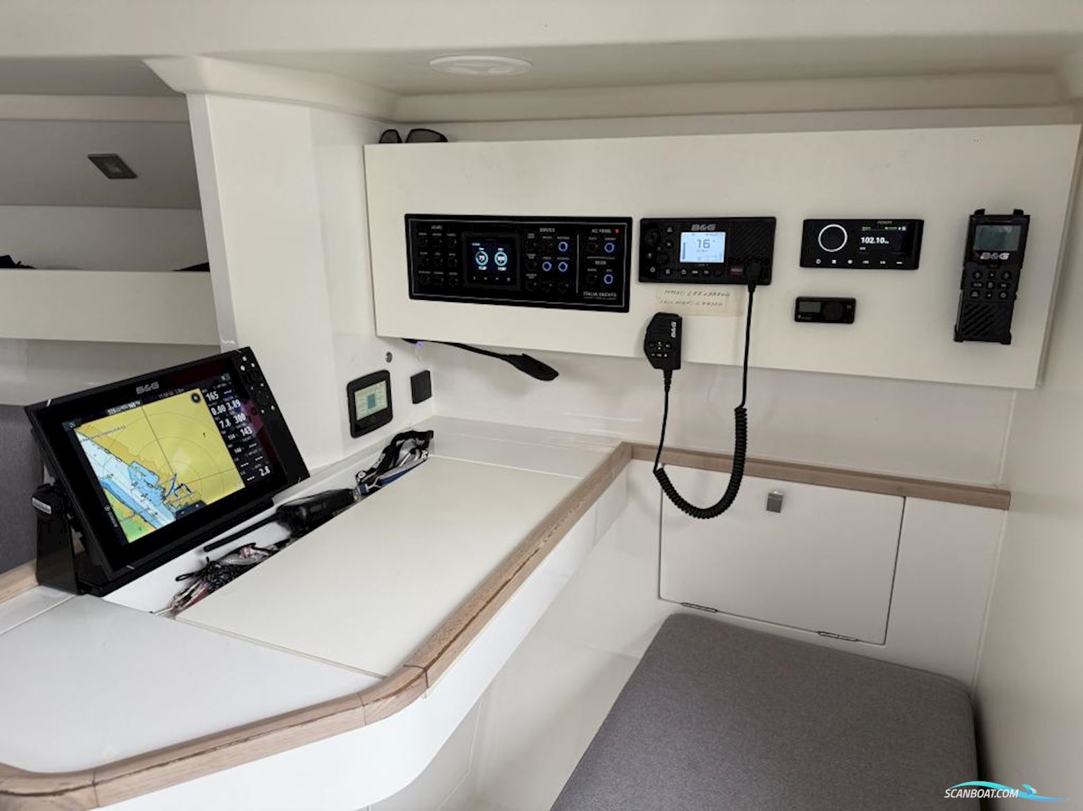 Italia IY11.98 Fuoriserie