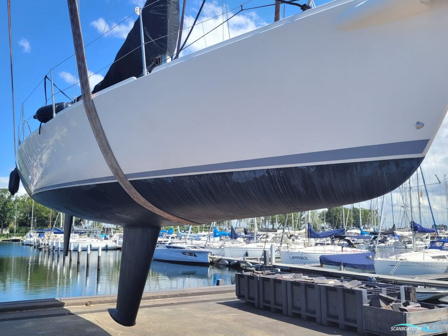 J Boats J105