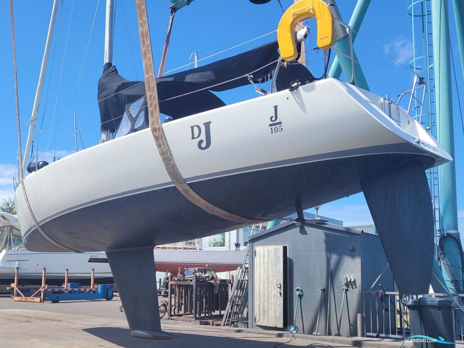 J Boats J105