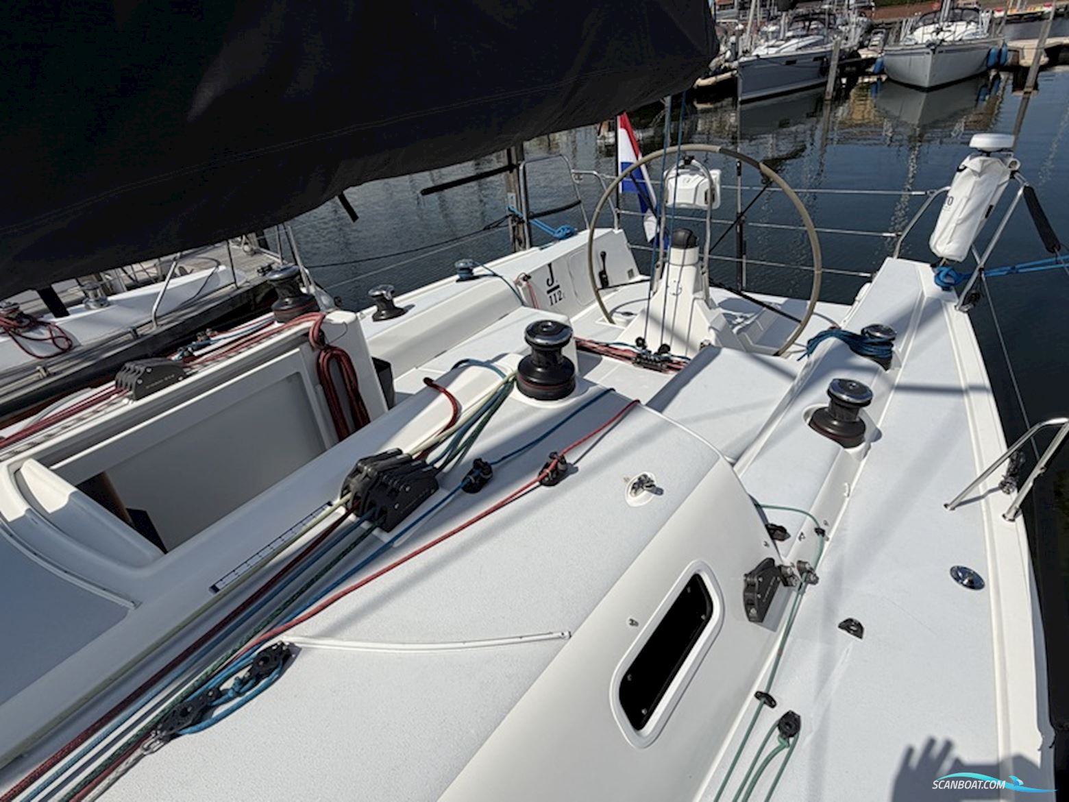 J/112E