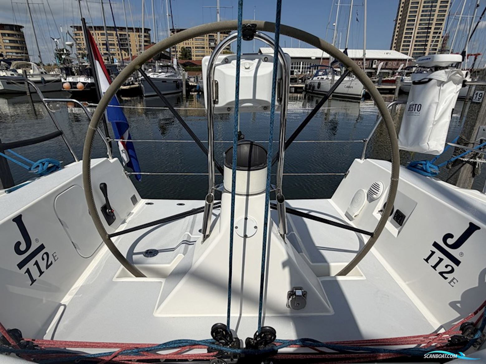 J/112E