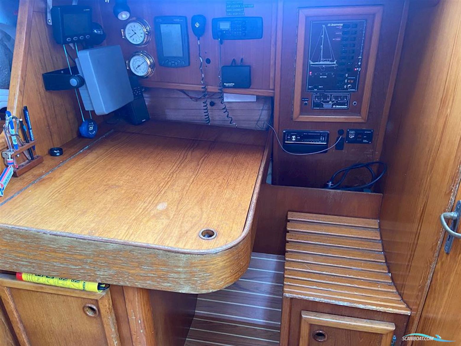 Jeanneau  Sunshine 38