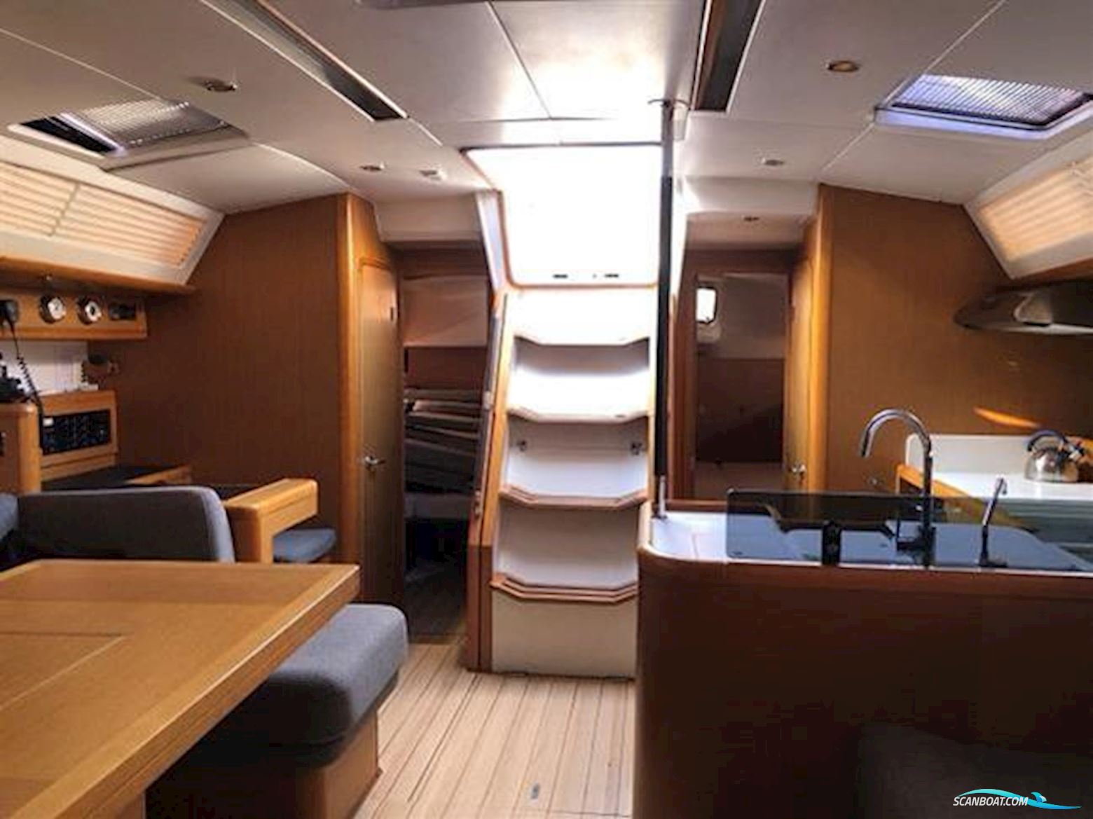 Jeanneau 53