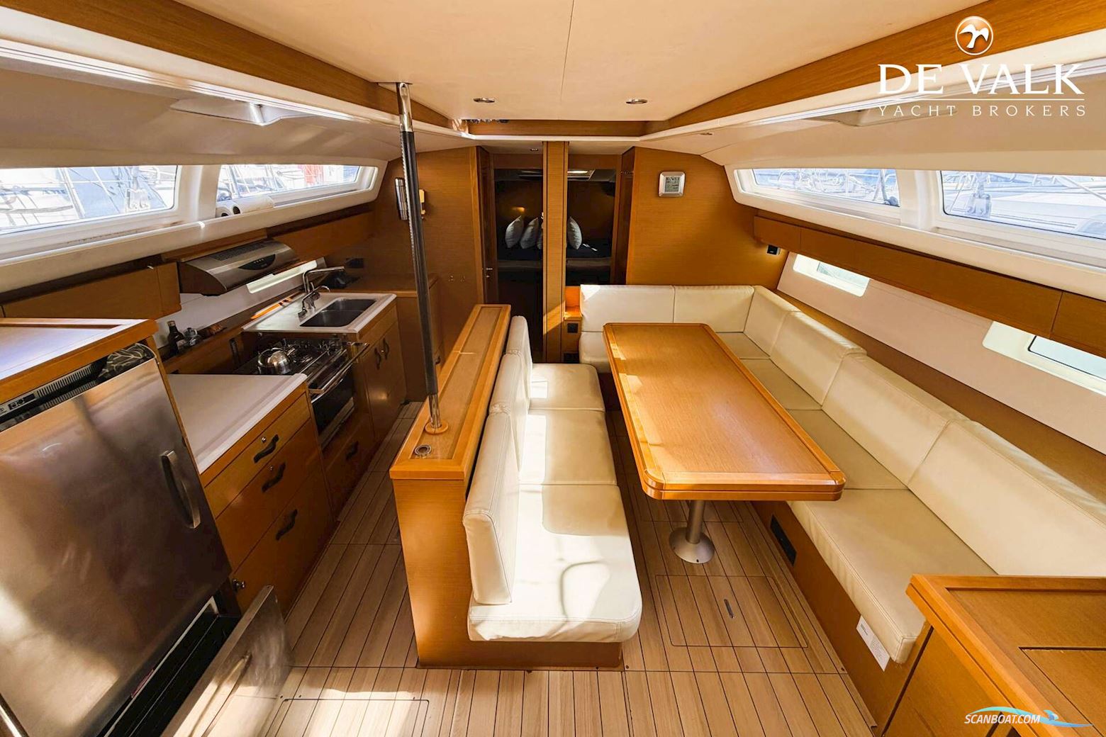 Jeanneau 54