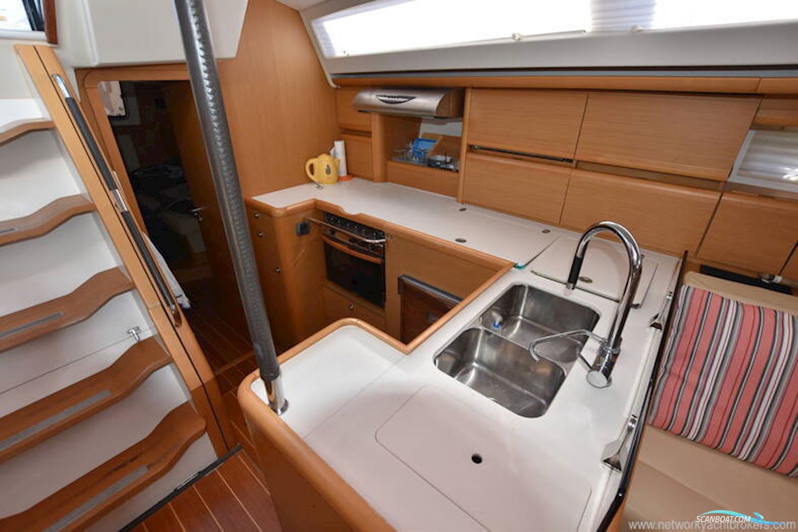 Jeanneau 57