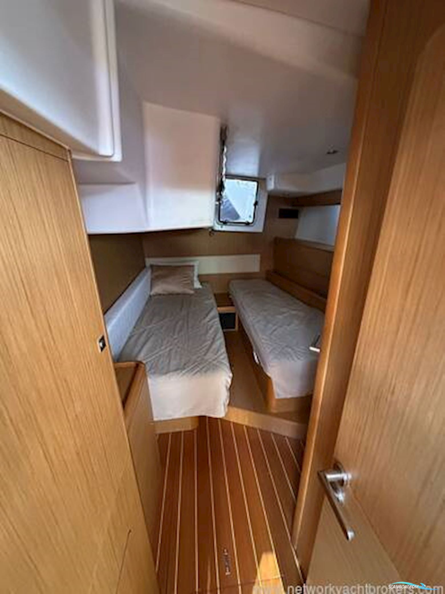 Jeanneau 57