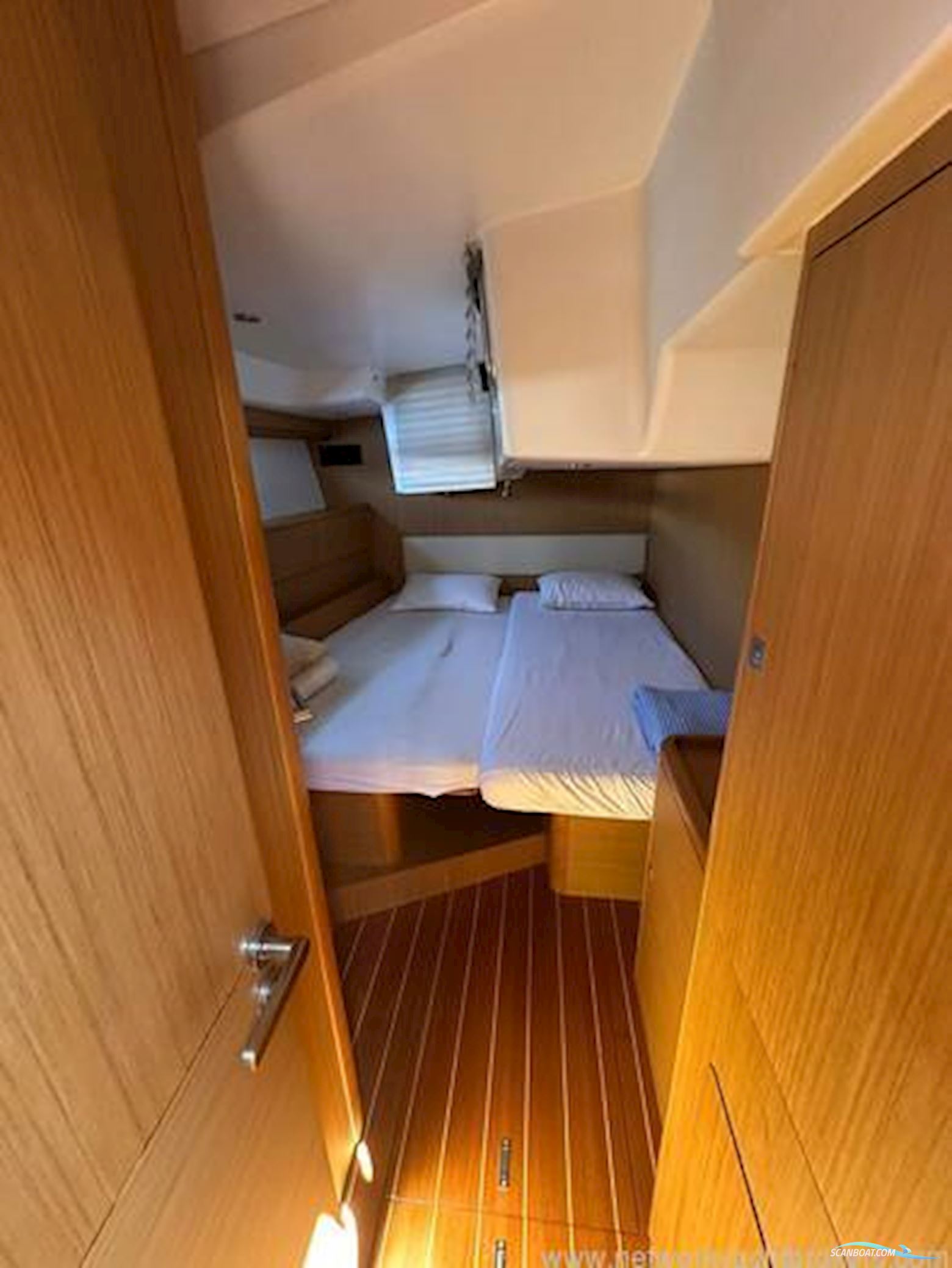 Jeanneau 57