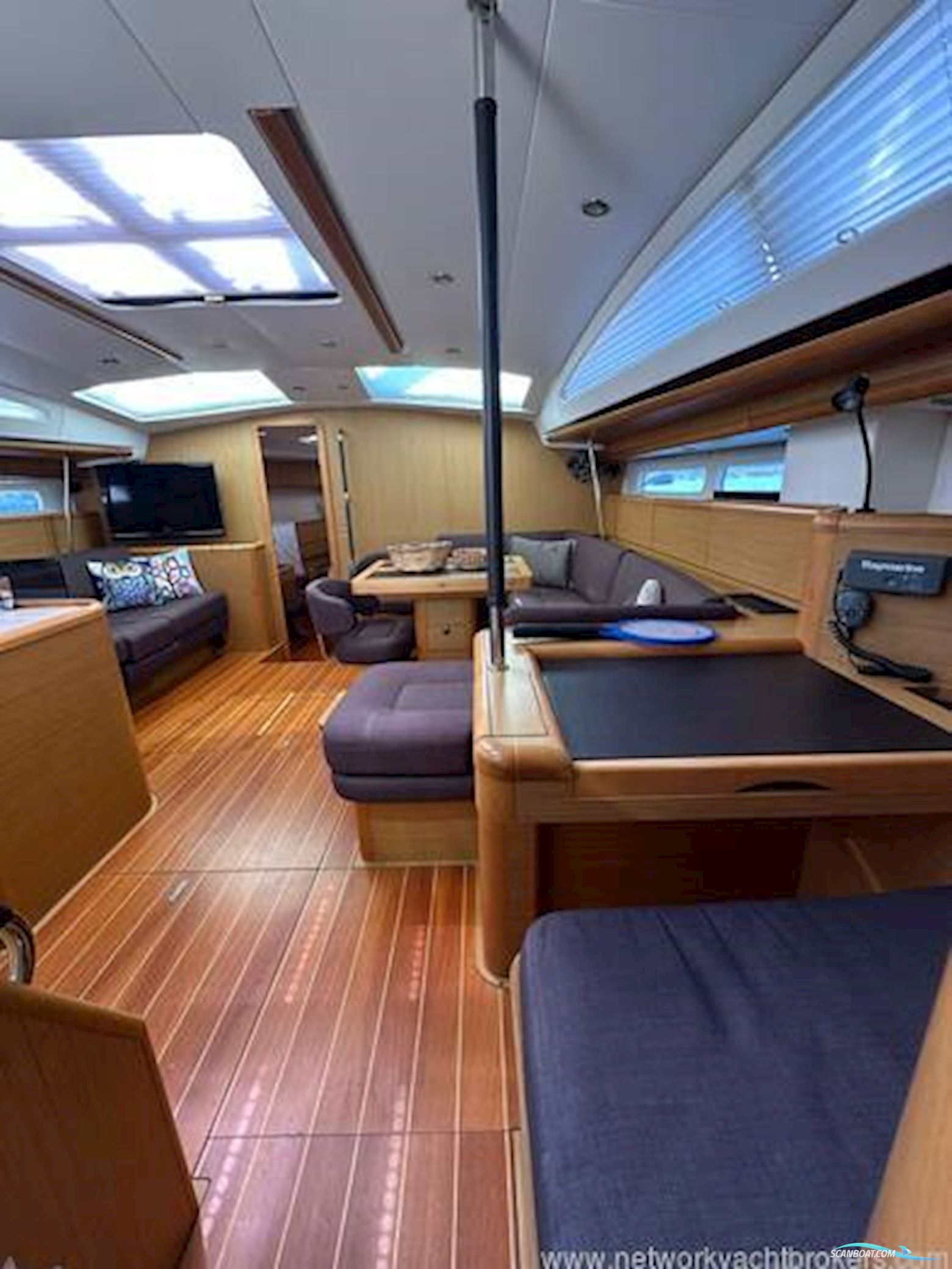 Jeanneau 57