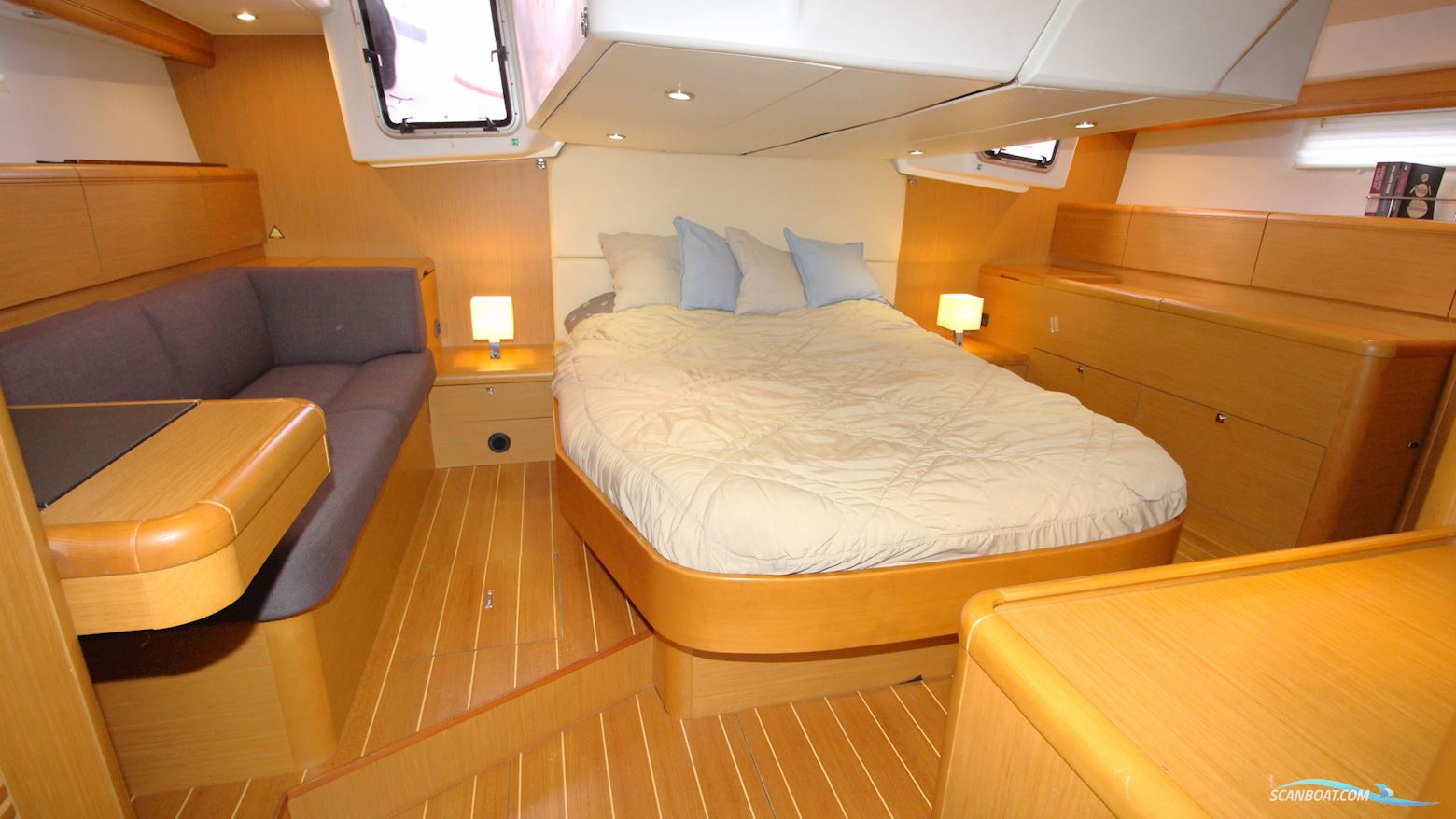 Jeanneau 57 Yacht