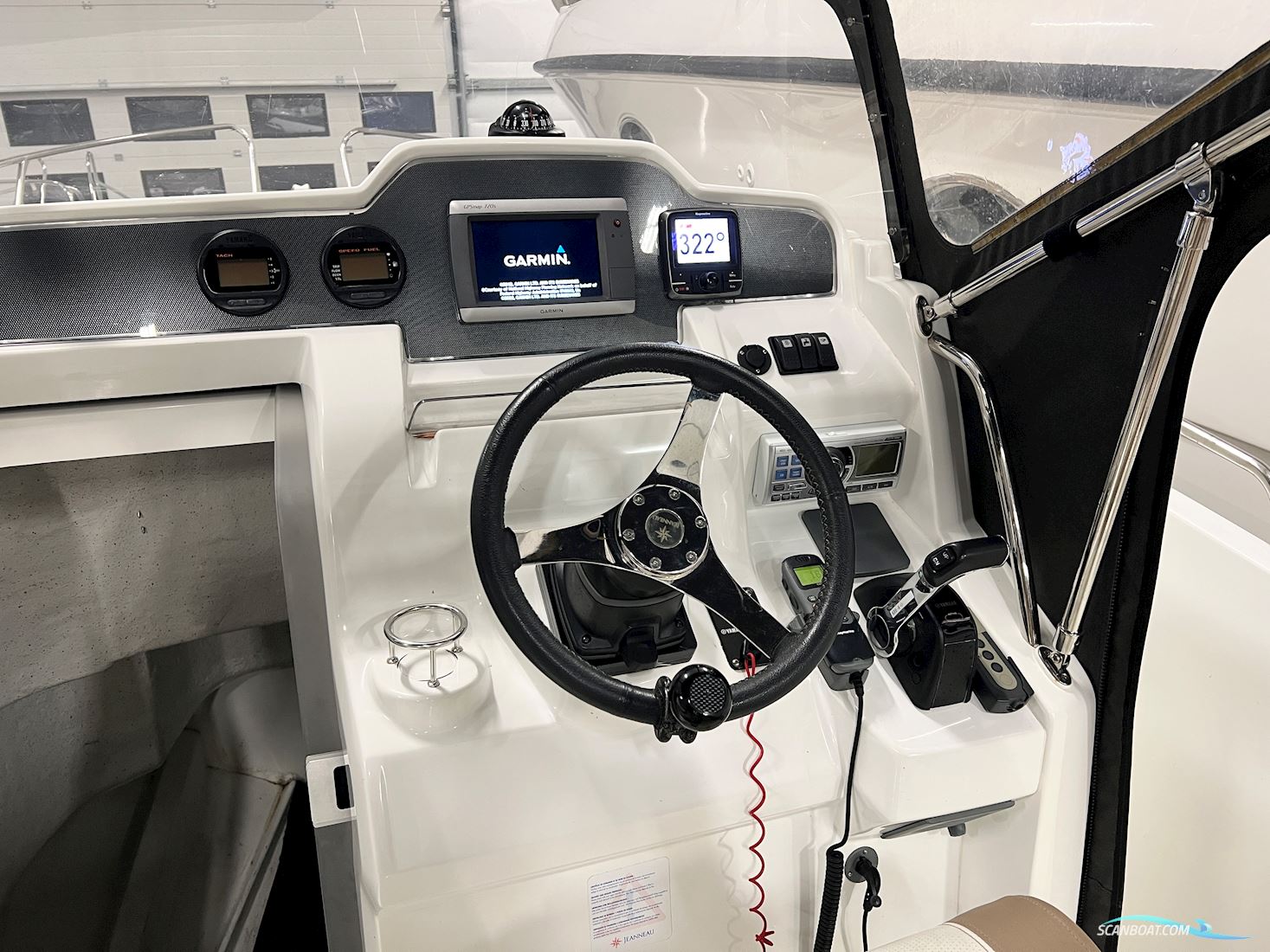 Jeanneau Cap Camarat 7.5 CC