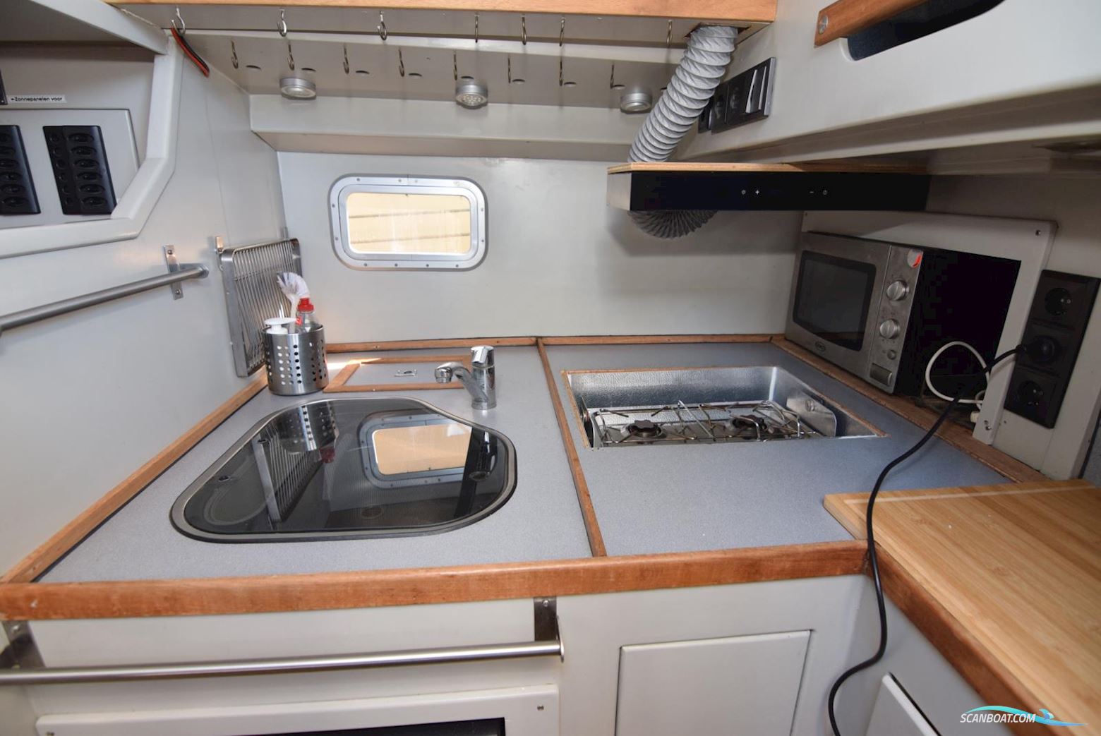 Jeanneau Gin Fizz 38