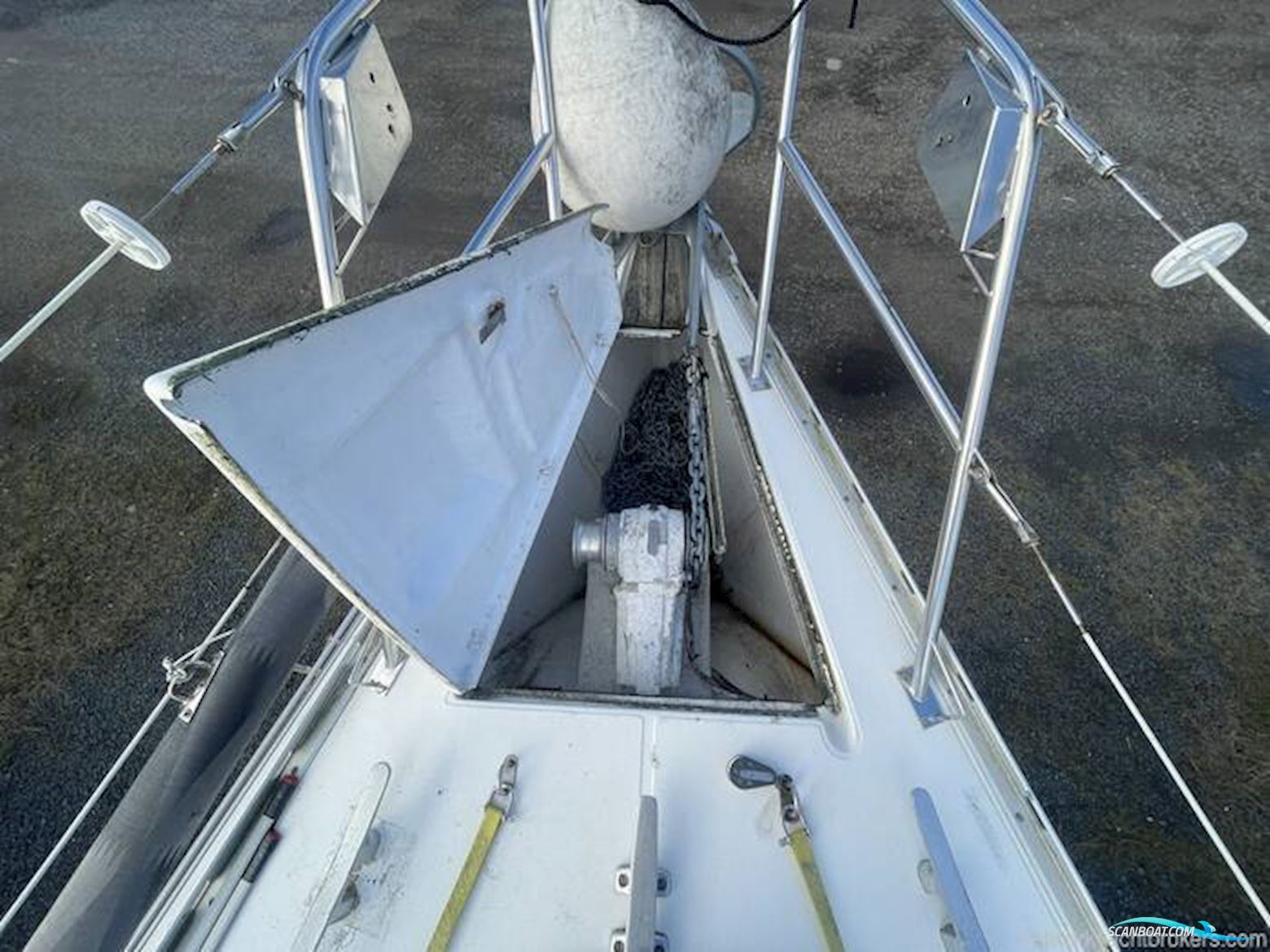 Jeanneau Olympic Sea 42 Sun Legend Hull