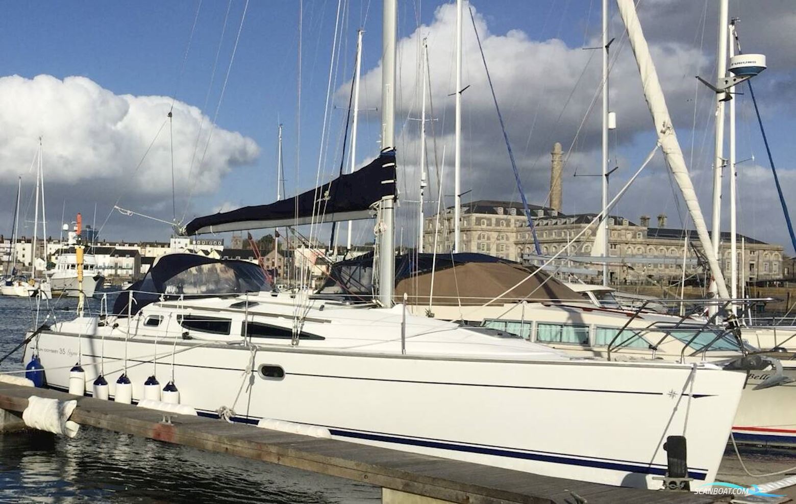 Jeanneau Sun Odyssey 35 Legende Sailingboat 2006, with Yanmar engine, United Kingdom